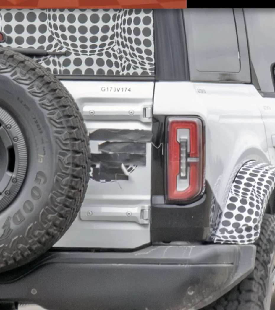 Ford Bronco New Top-Level Bronco Model Trim w/ New Grille & Wheels Spotted IMG_8531