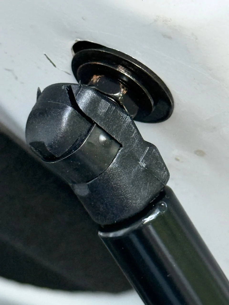 Ford Bronco $20 Hood Struts IMG_3862