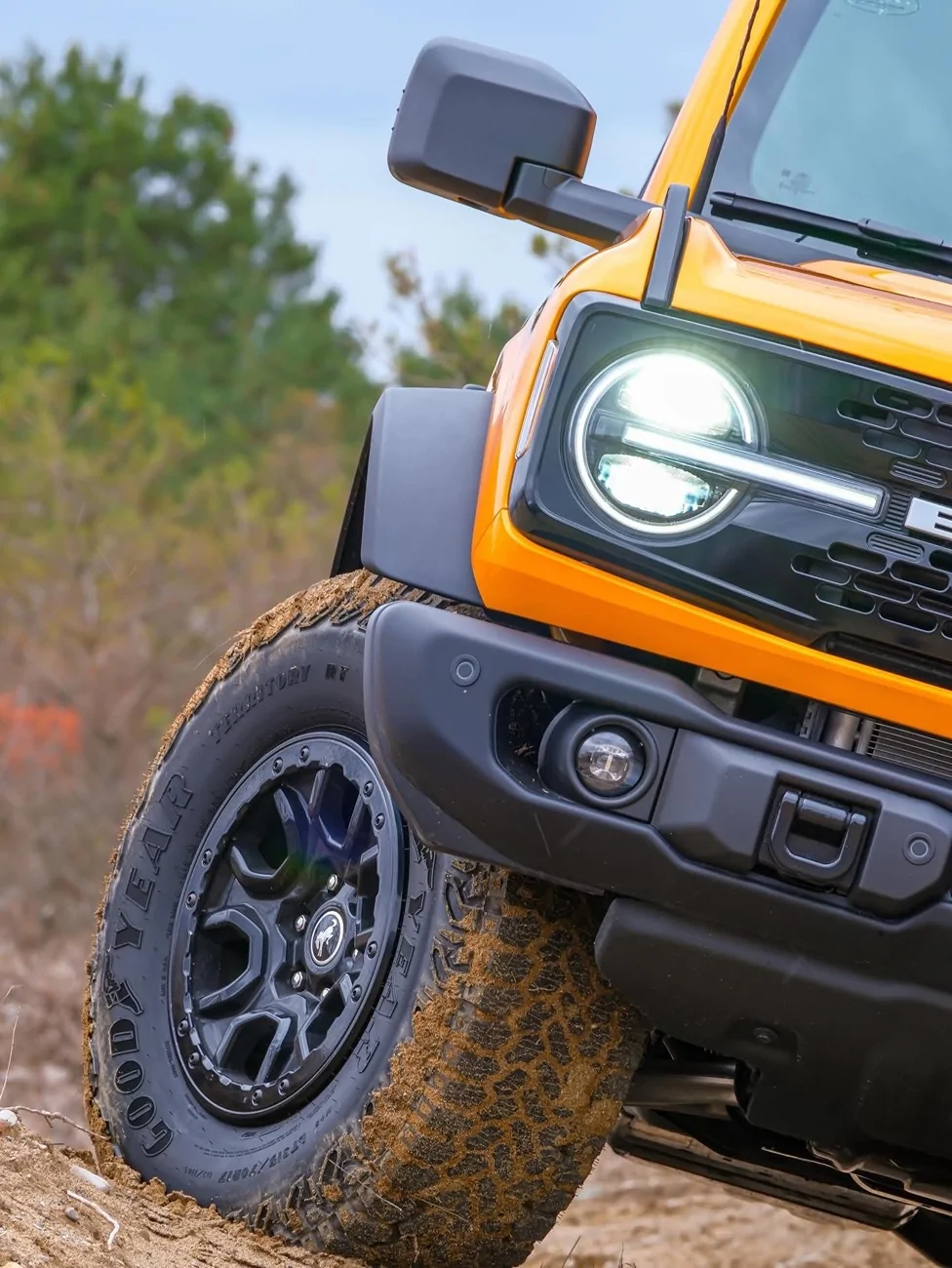 Ford Bronco 2027 Bronco adds Orange Fury color IMG_0739