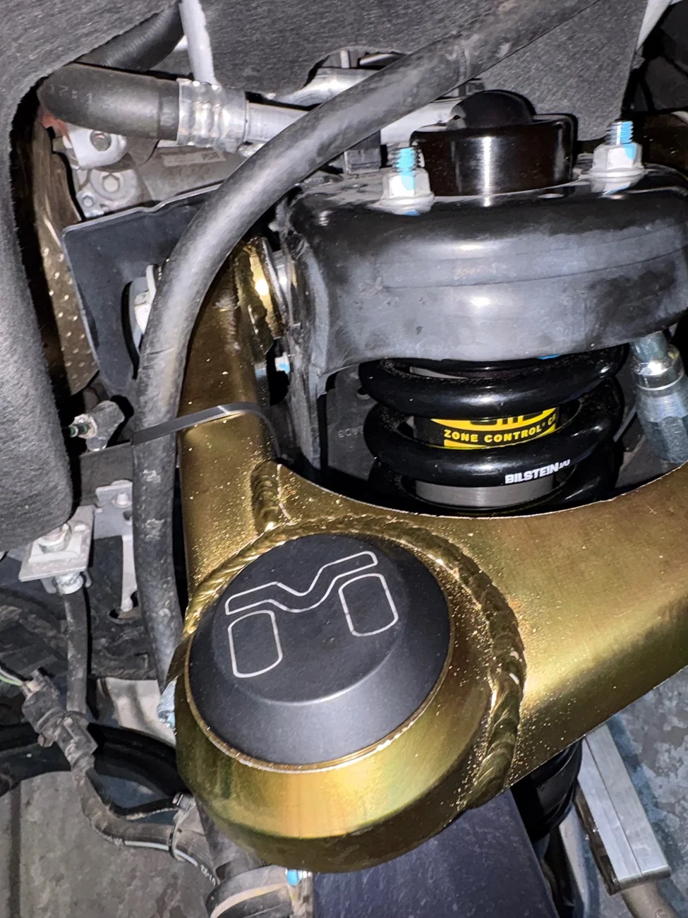 Ford Bronco Bilstein 8112s + 35s installed on my non-SAS Badlands IMG_6821