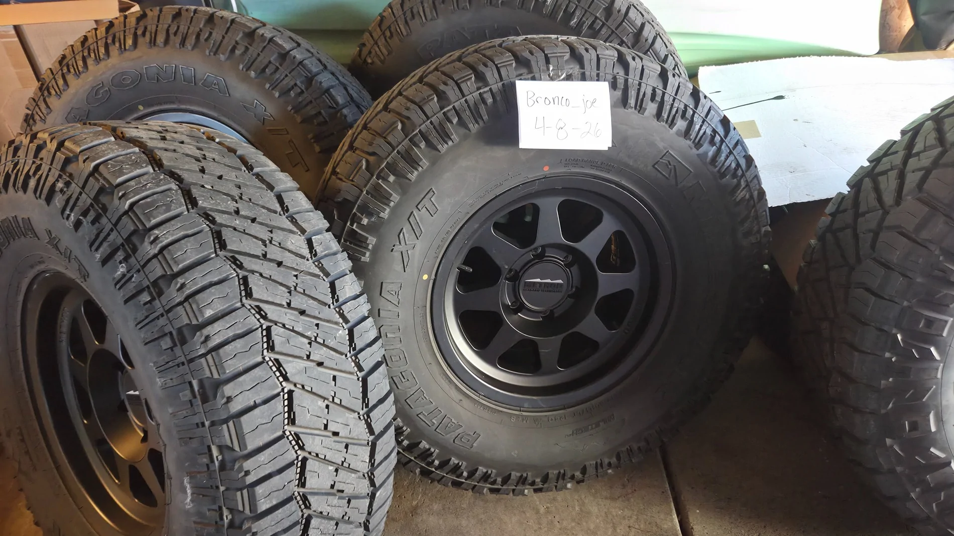 Ford Bronco Method 701s-37x12.5r17 20260408_164645