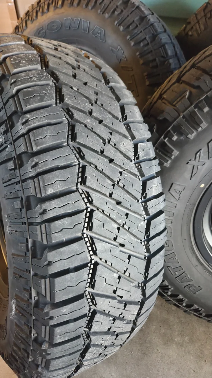 Ford Bronco Method 701s-37x12.5r17 20260408_164648