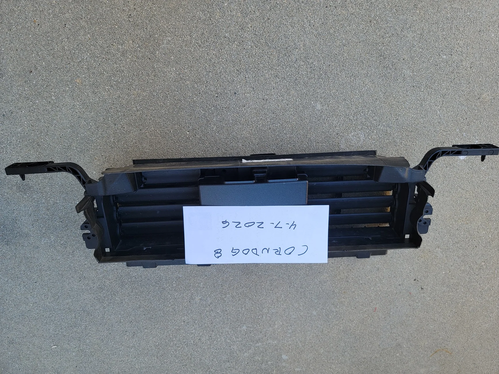 Ford Bronco Active grill shutter, oem, lower, 2025 Heritage 2.7   $100 20260407_142859
