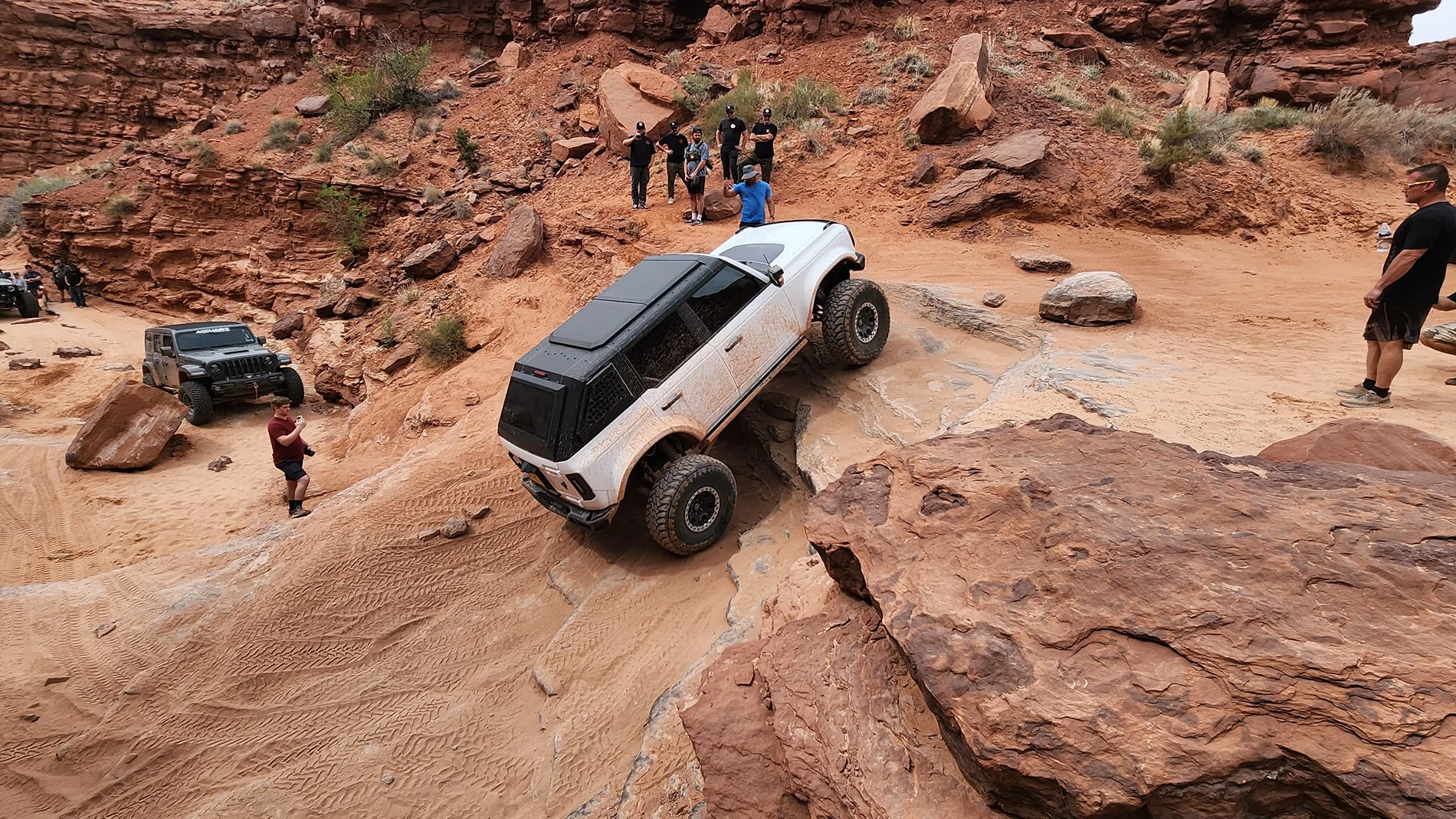 Ford Bronco 2 Broncos vs. 9 Jeeps @ Moab Pickle Trail Ride 3/31/26 OBS 2 1
