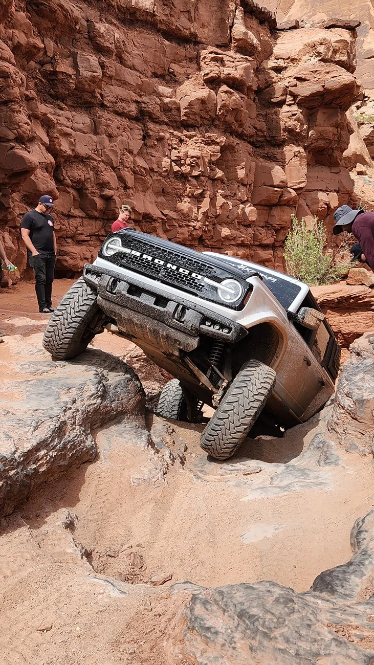 Ford Bronco 2 Broncos vs. 9 Jeeps @ Moab Pickle Trail Ride 3/31/26 OBS 3 2