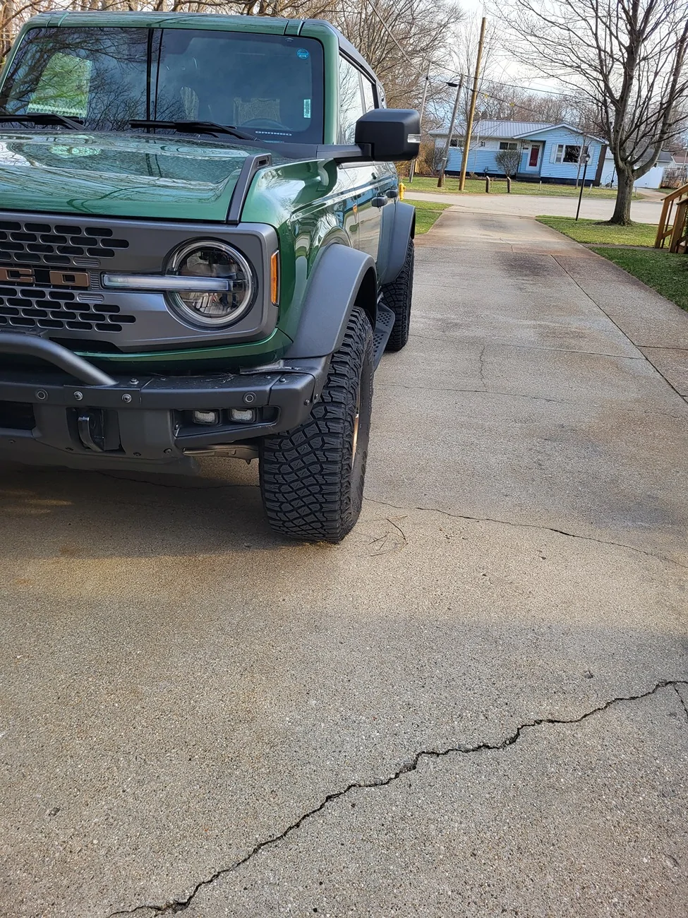 Ford Bronco Show off your BRONZE wheels! tirepok