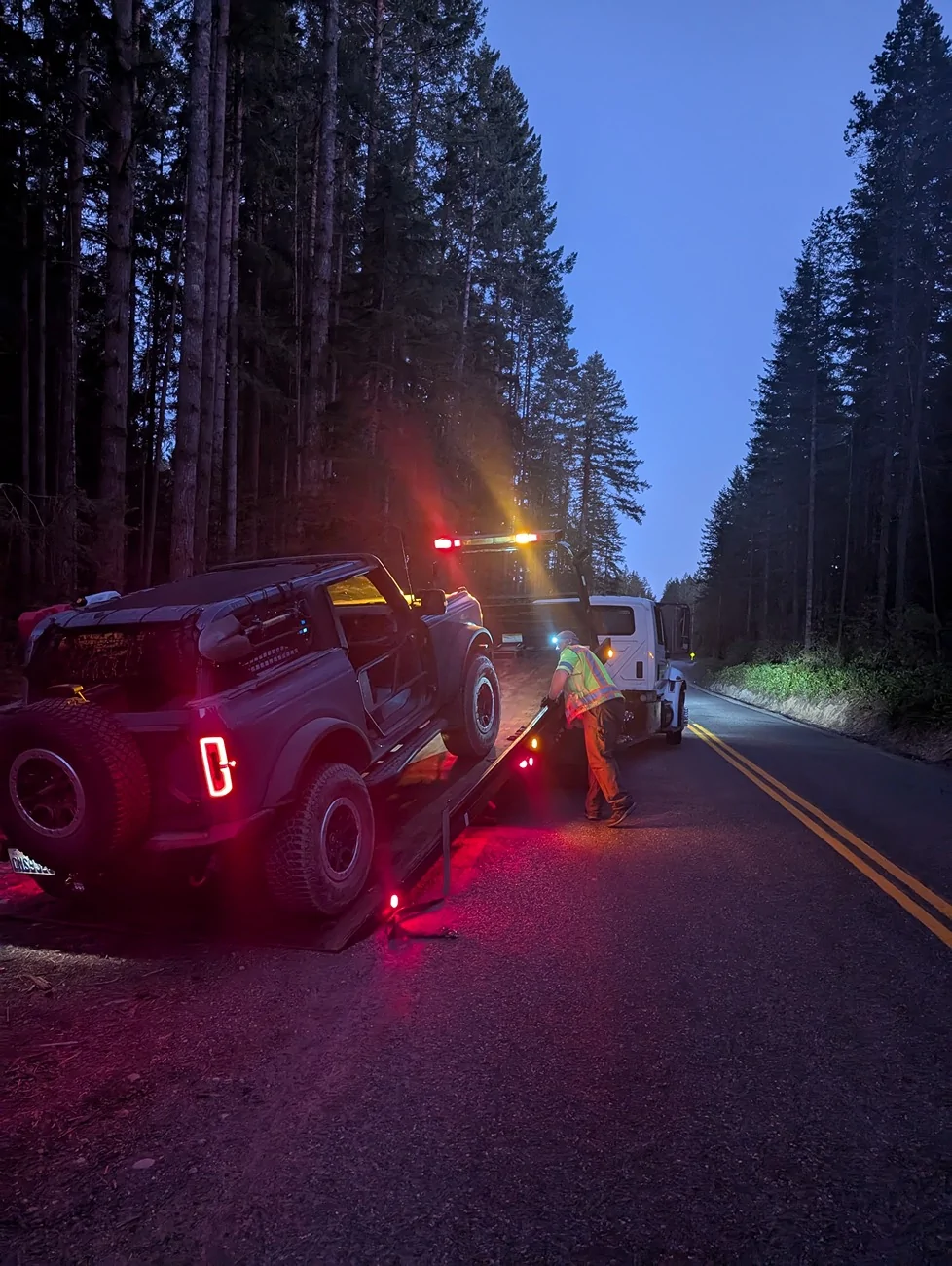 Ford Bronco ICYMI...not to be missed... family of 4 rescued (by Matt's Off-Road Recovery) PXL_20250811_035844157.MP