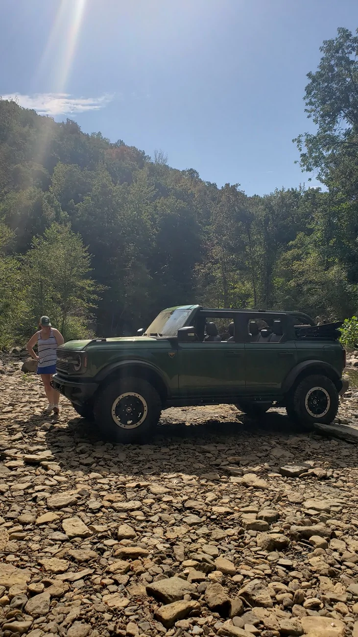 Ford Bronco Color Matched Beauty Rings on wheels - spray paint DIY 20220922_110033