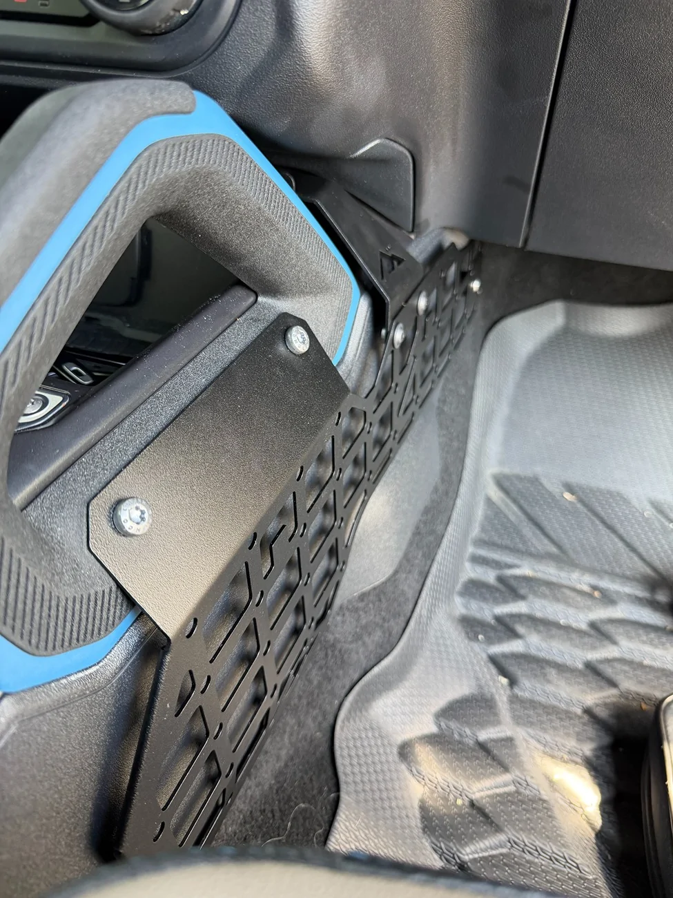 Ford Bronco Mountains2Metal Center Console Molle panel IMG_1425