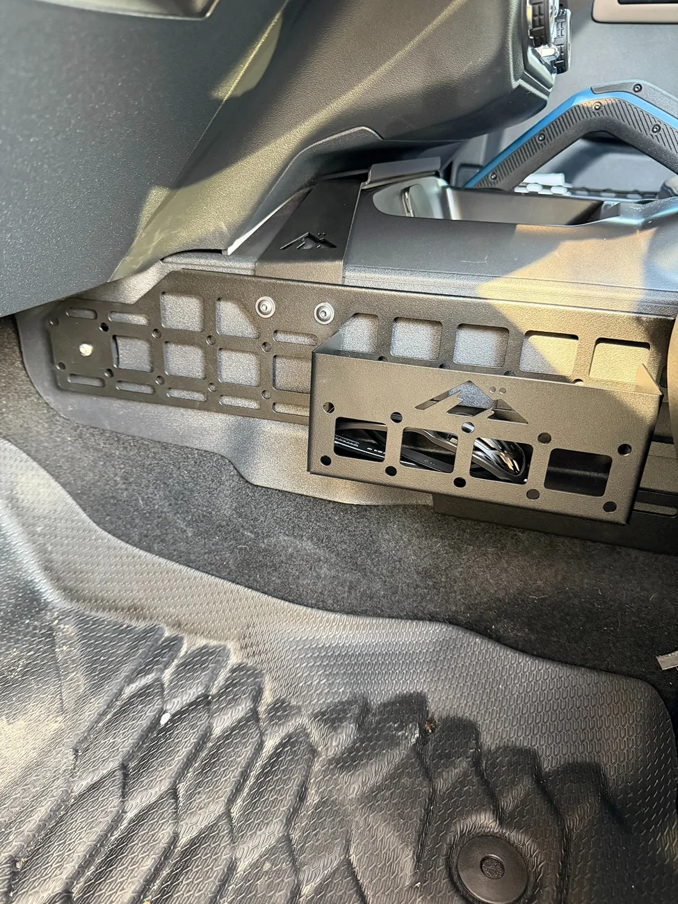 Ford Bronco Mountains2Metal Center Console Molle panel IMG_1429