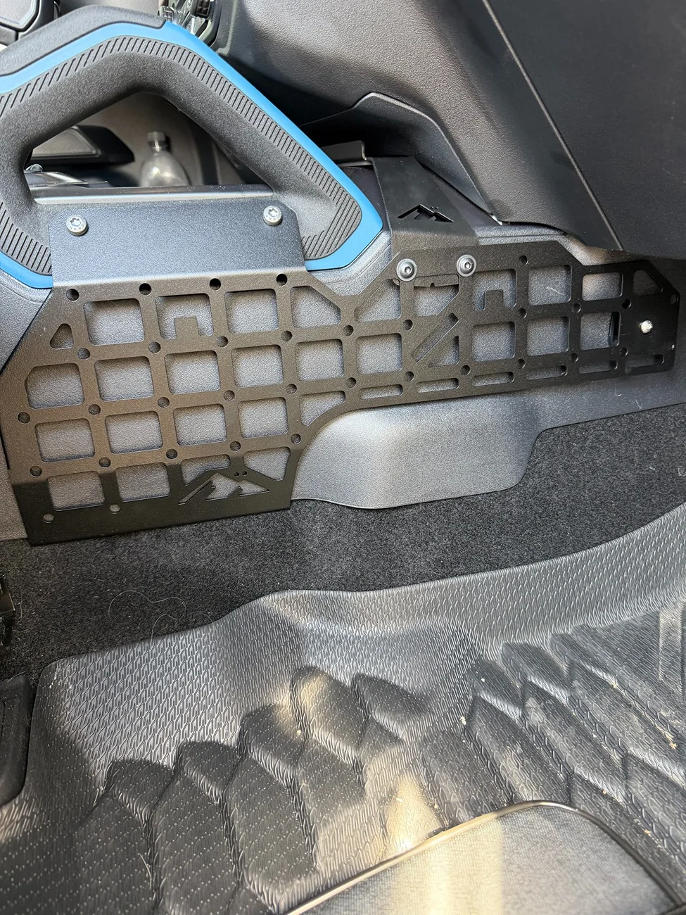 Ford Bronco Mountains2Metal Center Console Molle panel IMG_1424