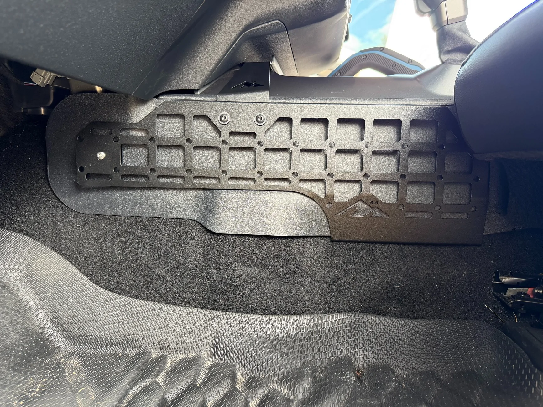 Ford Bronco Mountains2Metal Center Console Molle panel IMG_1426