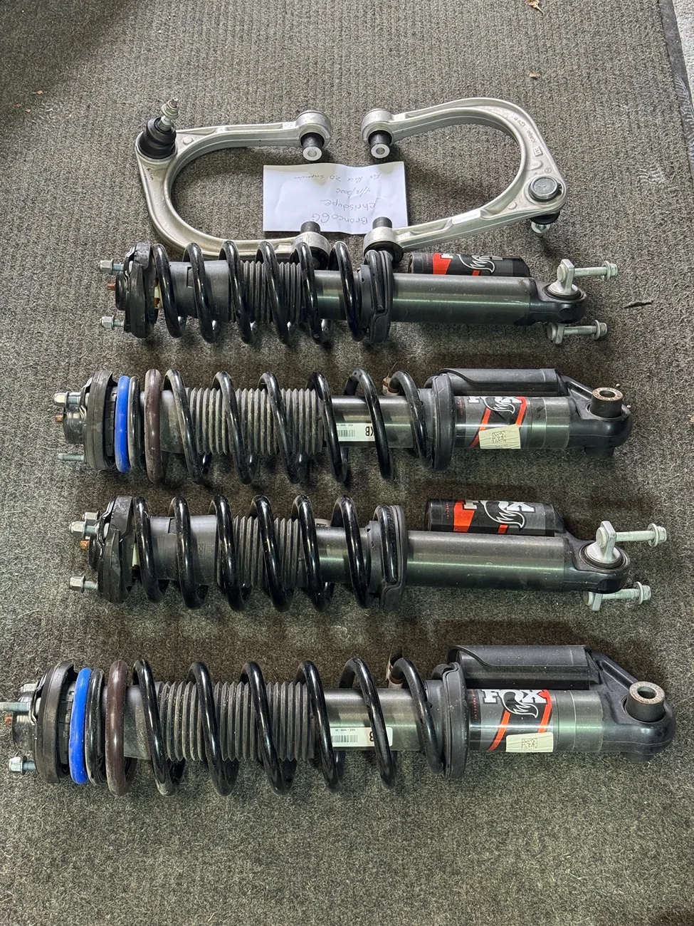 Ford Bronco Fox Hoss 3.0 Suspension IMG_3016