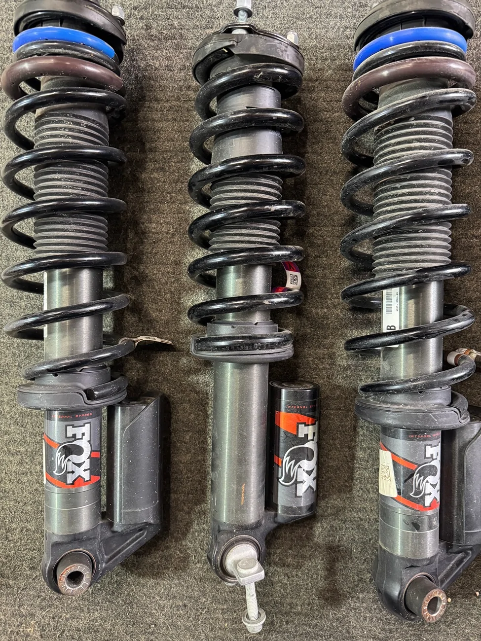 Ford Bronco Fox Hoss 3.0 Suspension IMG_3008
