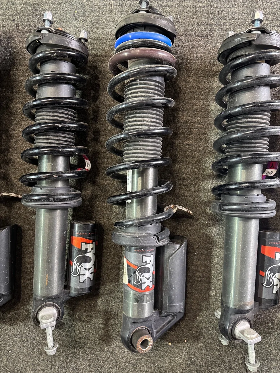 Ford Bronco Fox Hoss 3.0 Suspension IMG_3007