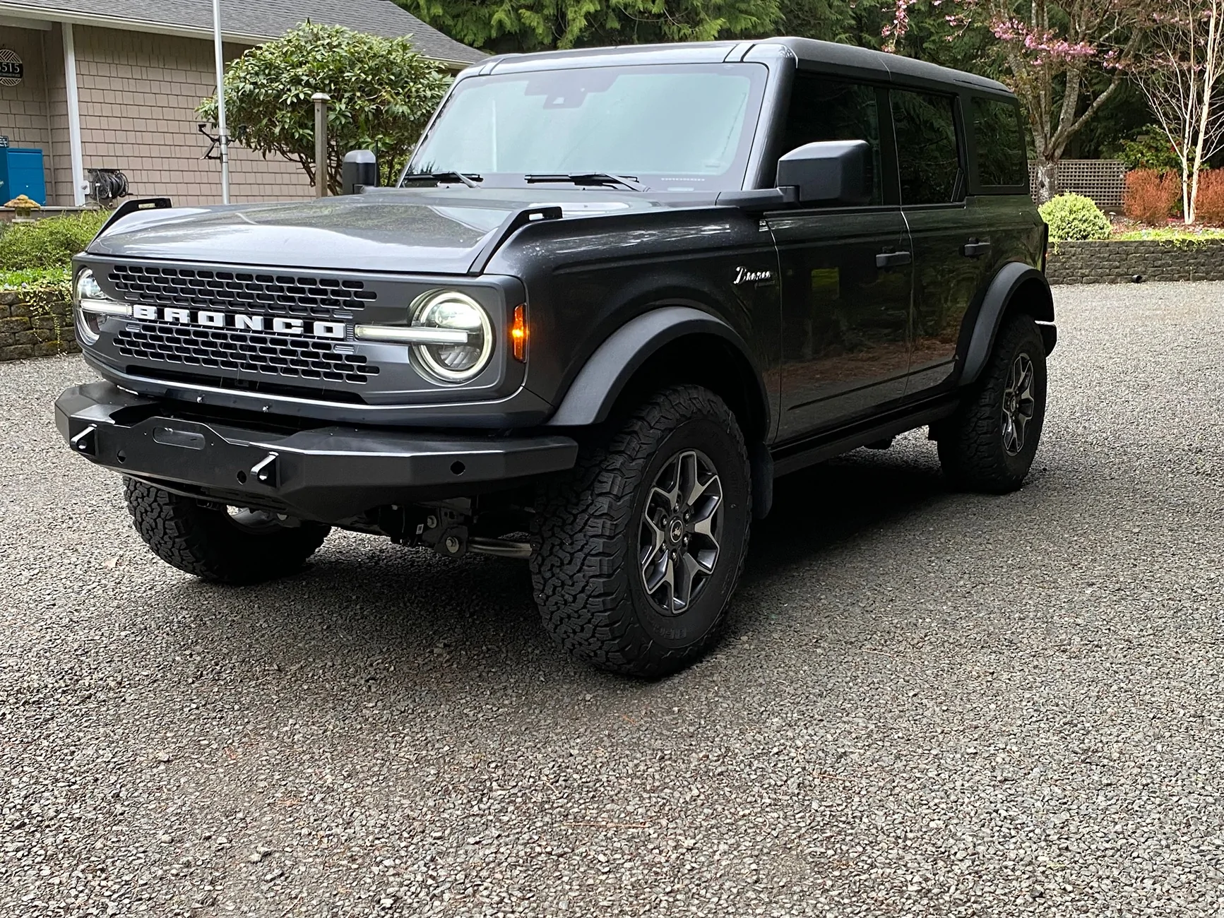 Ford Bronco Anybody running an ICON Impact Armor front winch bumper? IMG_4293
