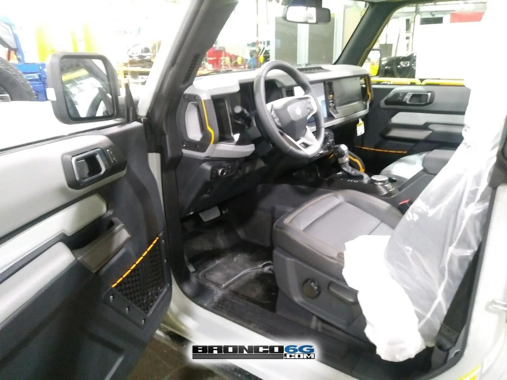 Ford Bronco 15+ Bronco builds from the factory ??♨️ 1 - 2021 Bronco Badlands Sasquatch Cactus Gray 4 Interior_