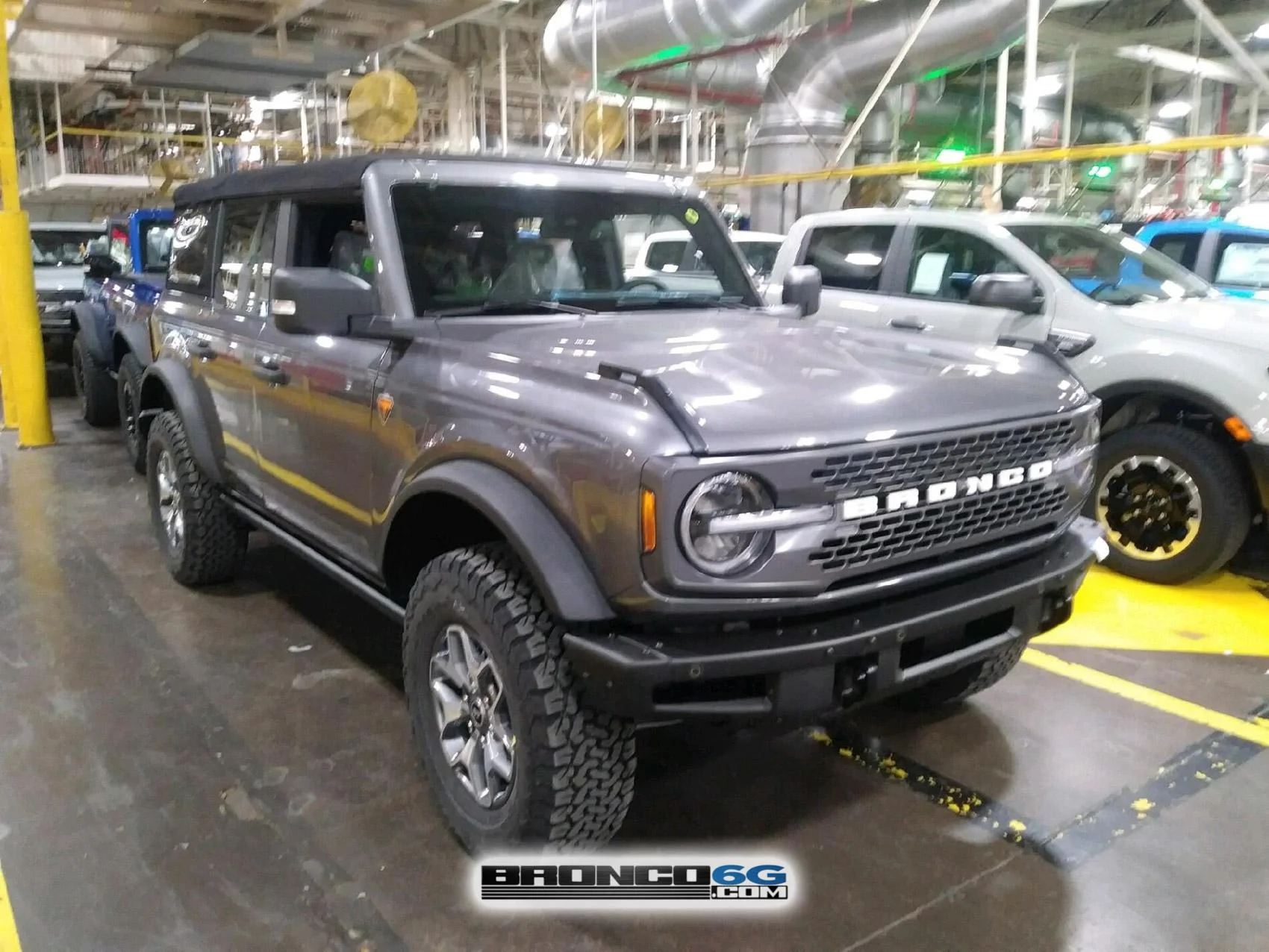 Ford Bronco 15+ Bronco builds from the factory ??♨️ 2 - 2021 Bronco Badlands Carbonized Gray 1