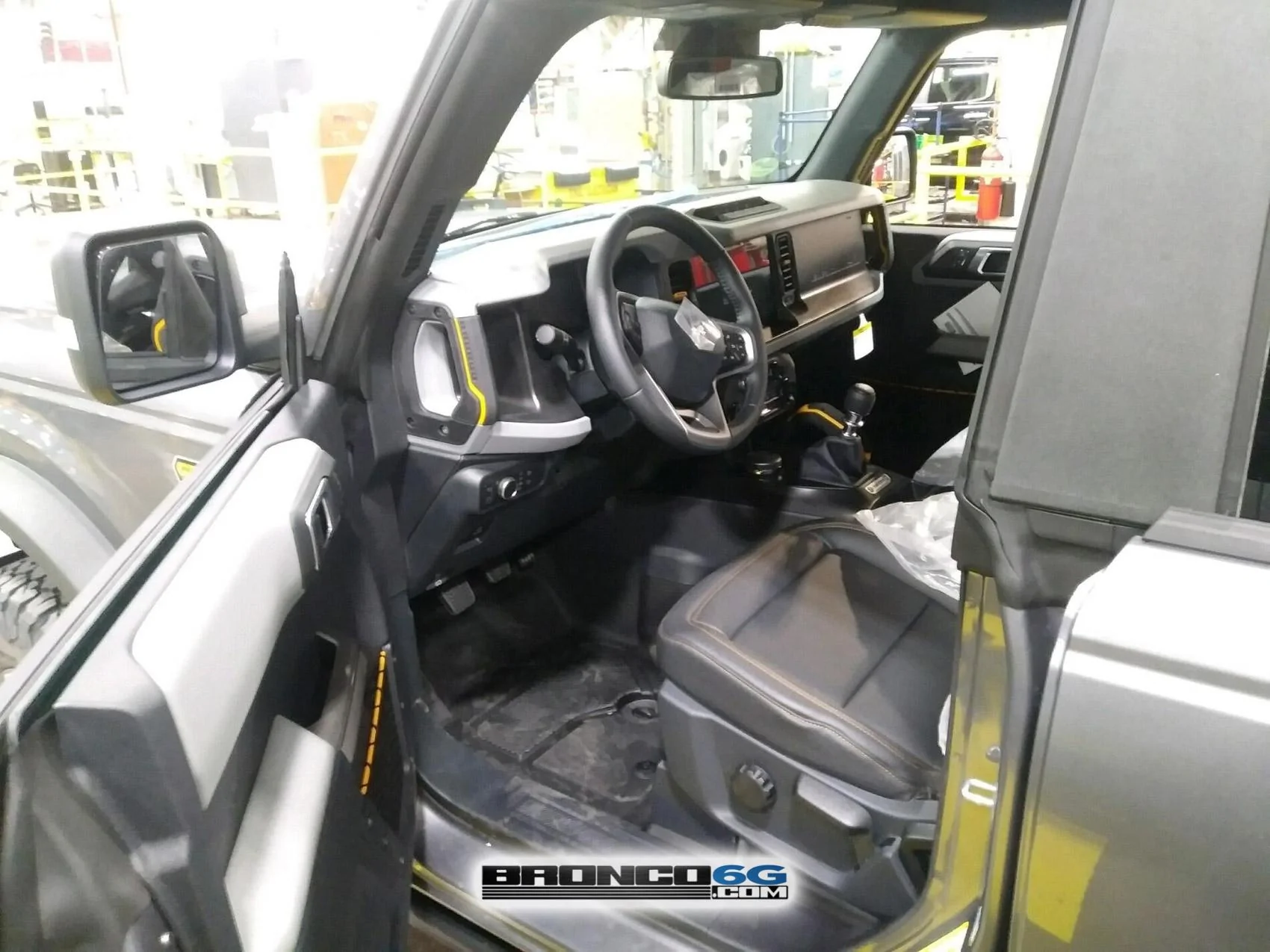 Ford Bronco 15+ Bronco builds from the factory ??♨️ 2 - 2021 Bronco Badlands Carbonized Gray 3