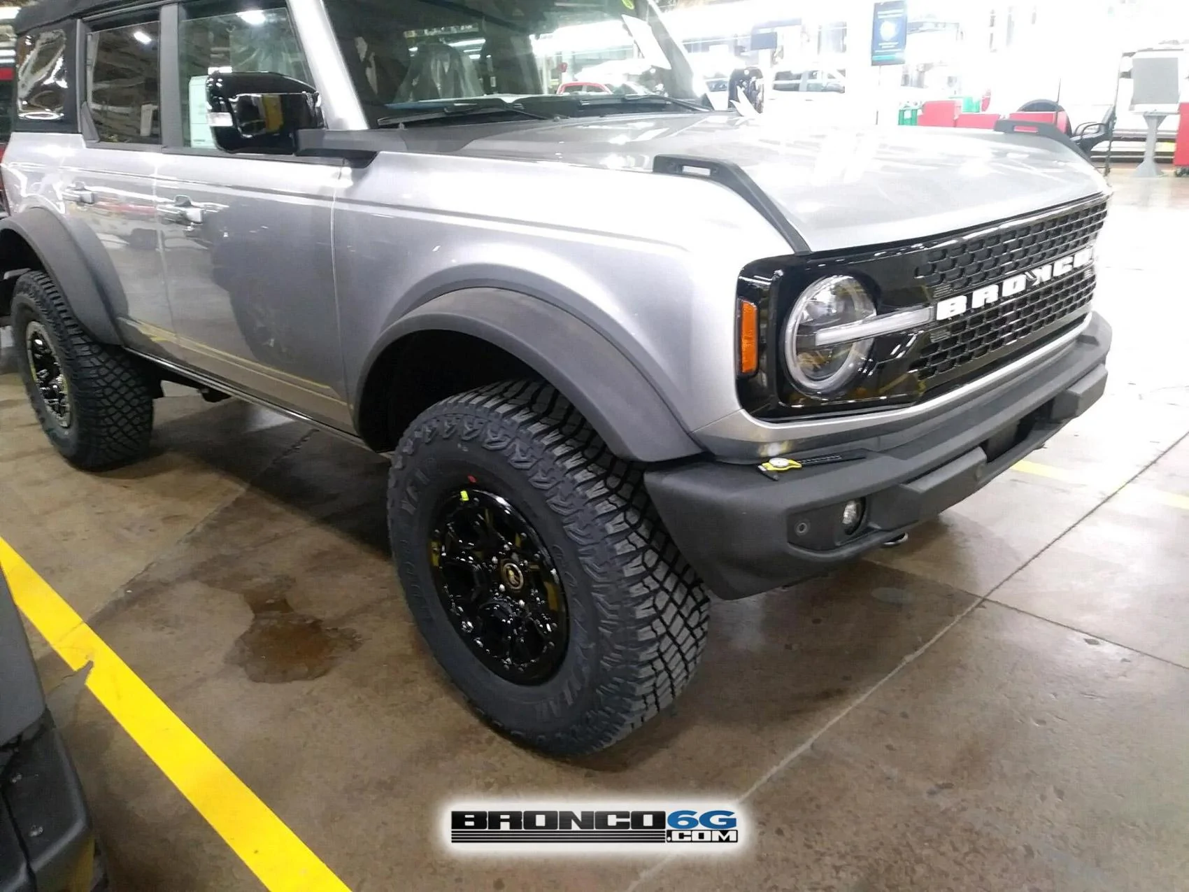 Ford Bronco 15+ Bronco builds from the factory ??♨️ 7 - 2021 Bronco Wildtrak Iconic Silver 4-Door 1