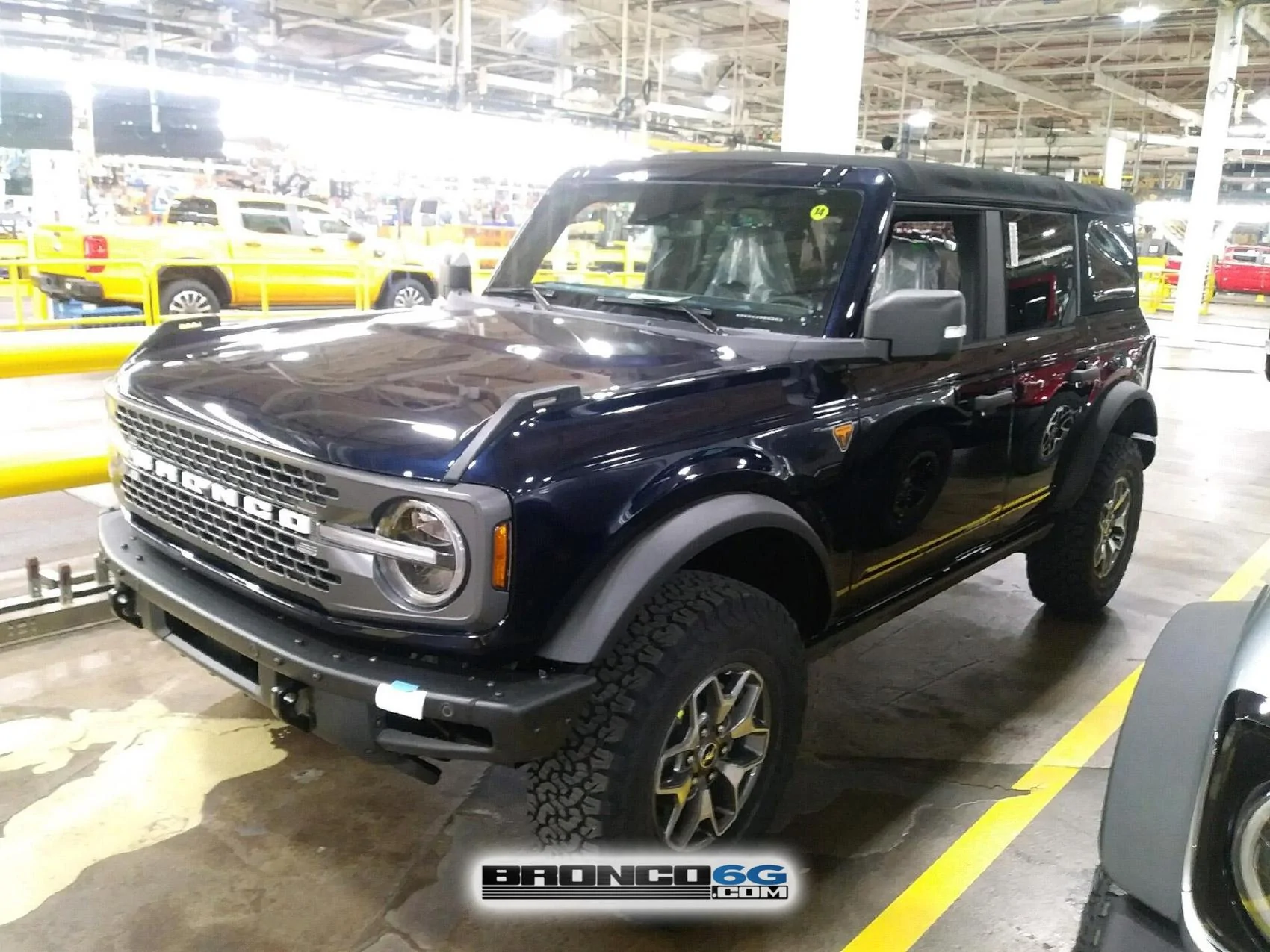 Ford Bronco 15+ Bronco builds from the factory ??♨️ 8 - 2021 Bronco Badlands Antimatter Blue 4 Door 1