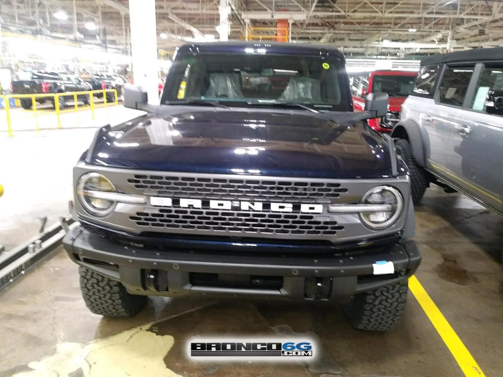 Ford Bronco 15+ Bronco builds from the factory ??♨️ 8 - 2021 Bronco Badlands Antimatter Blue 4 Door 2