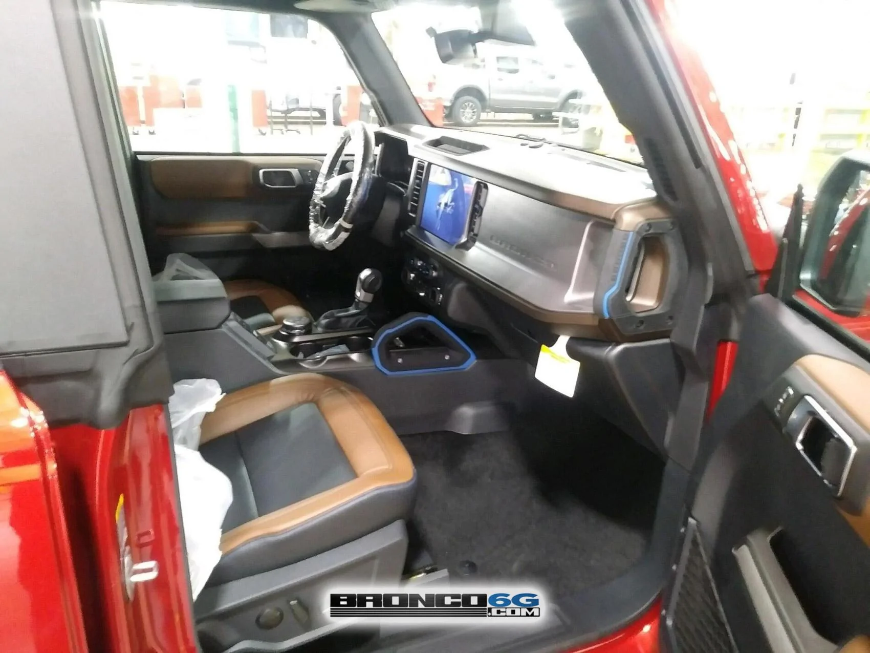Ford Bronco 15+ Bronco builds from the factory ??♨️ 9 - 2021 Bronco Outer Banks Rapid Red 3 Interior
