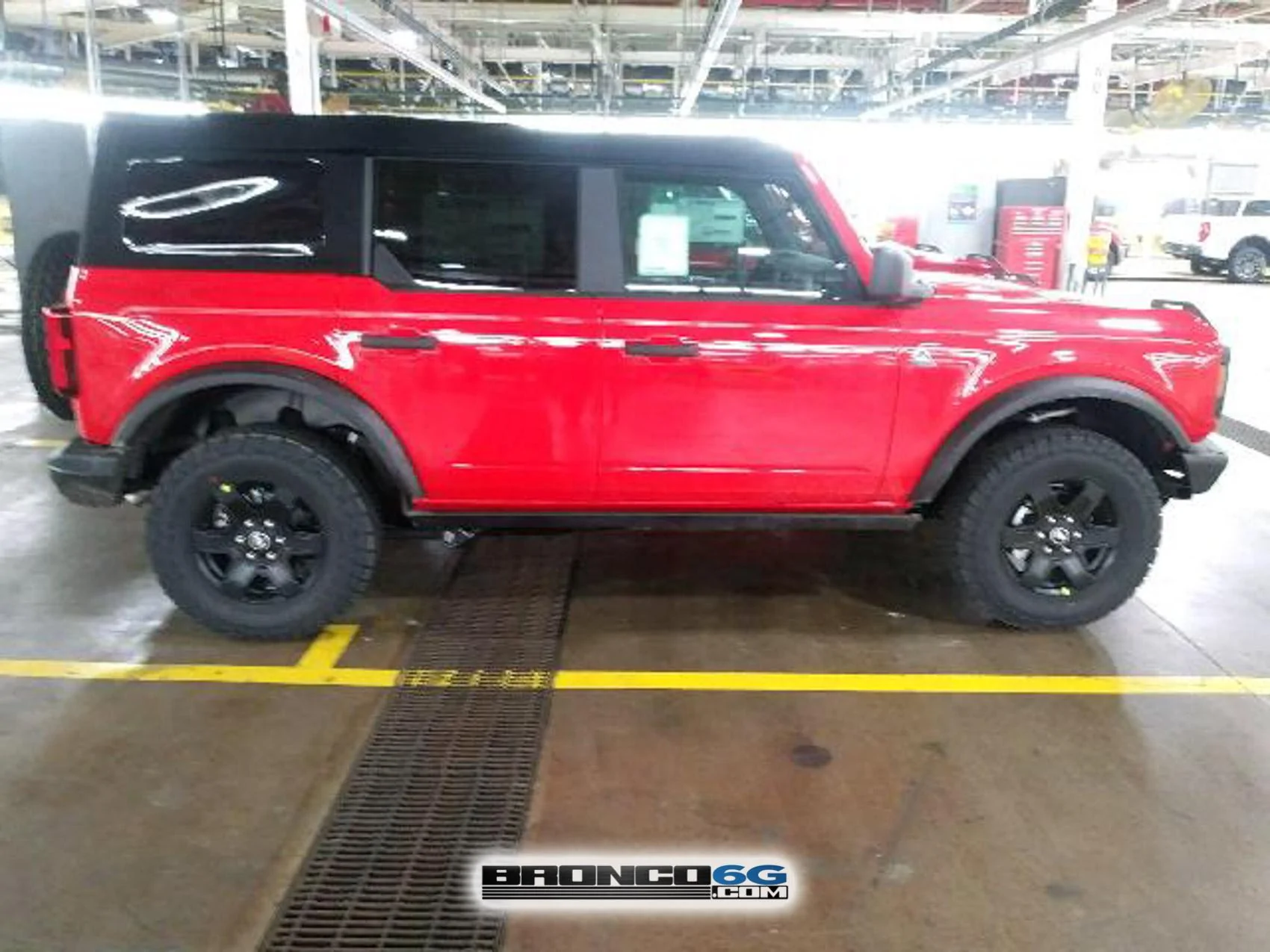 Ford Bronco 15+ Bronco builds from the factory ??♨️ 10 - 2021 Bronco Black Diamond Race Red 2