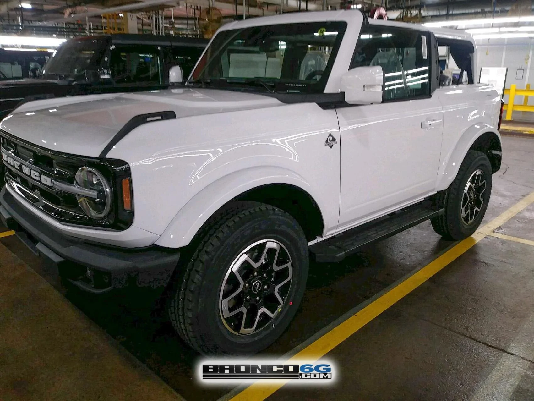 Ford Bronco 15+ Bronco builds from the factory ??♨️ 12 - 2021 Bronco Outer Banks Oxford White 1
