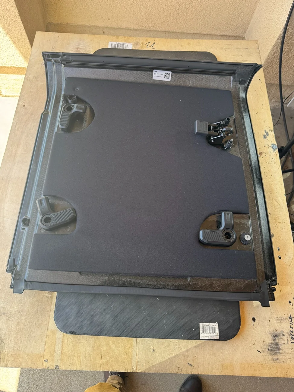 Ford Bronco [WTS] OEM 4dr MIC hard top 2025 bronco Photo Apr 17 2026, 12 43 36 PM