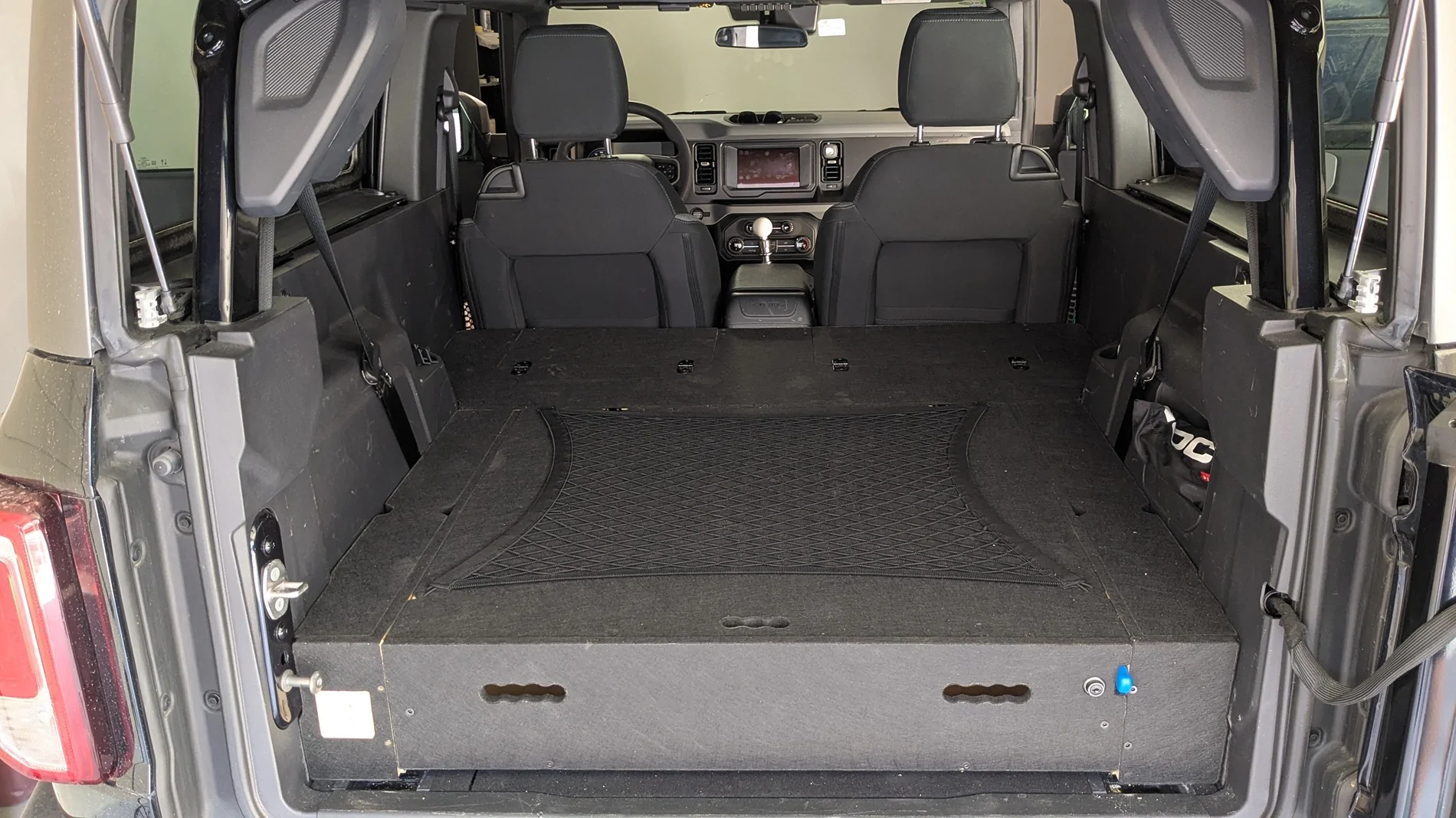 Ford Bronco 2 Door seats removed drawer systems? Installed with middle extensions