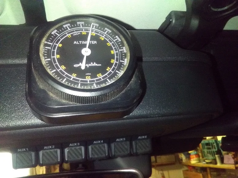 Ford Bronco Anyone have a cool altimeter mounted in their Bronco? Altim