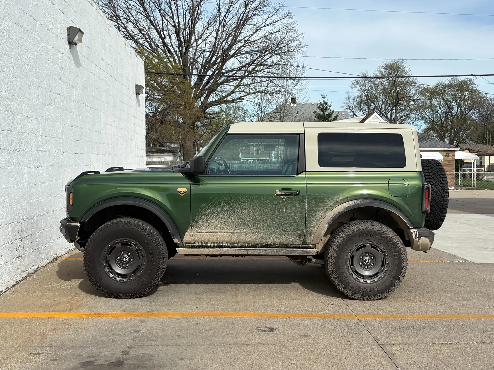 Ford Bronco UPDATE- FOUND: WTB Desert Sand 2-Door Painted Hardtop IMG_1653