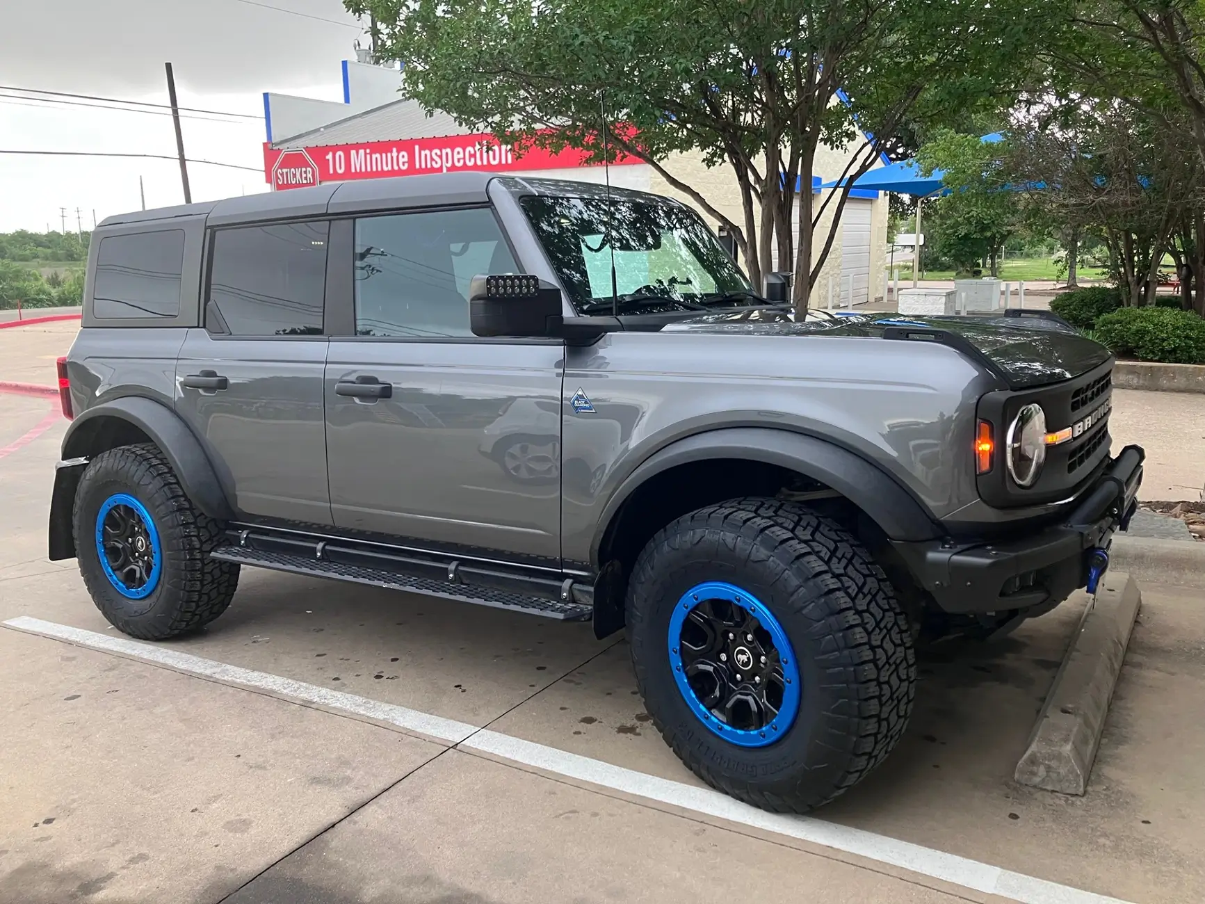Ford Bronco What did you do TO / WITH your Bronco today? 👨🏻‍🔧🧰🚿🛠 blue2
