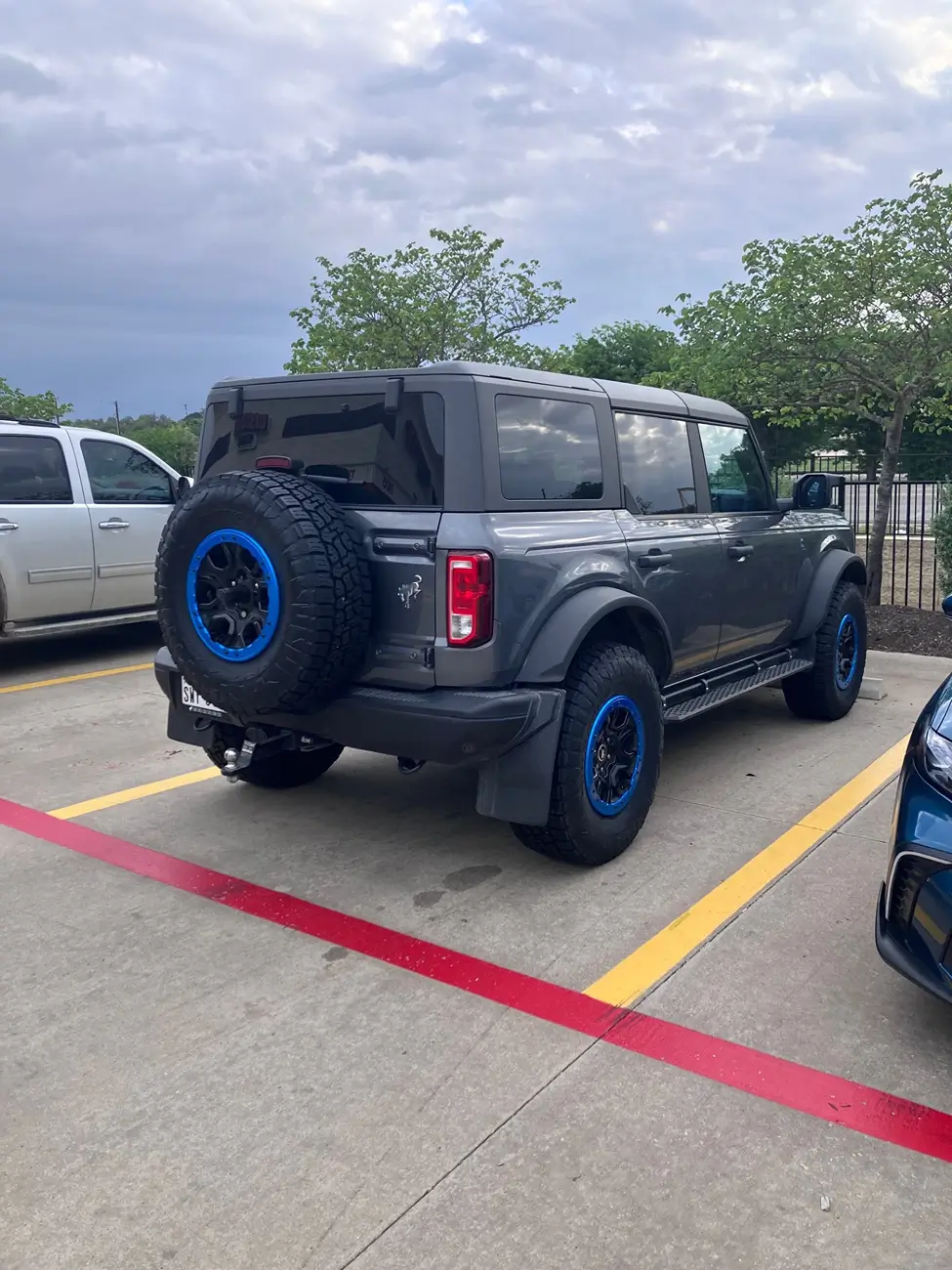 Ford Bronco What did you do TO / WITH your Bronco today? 👨🏻‍🔧🧰🚿🛠 blue1