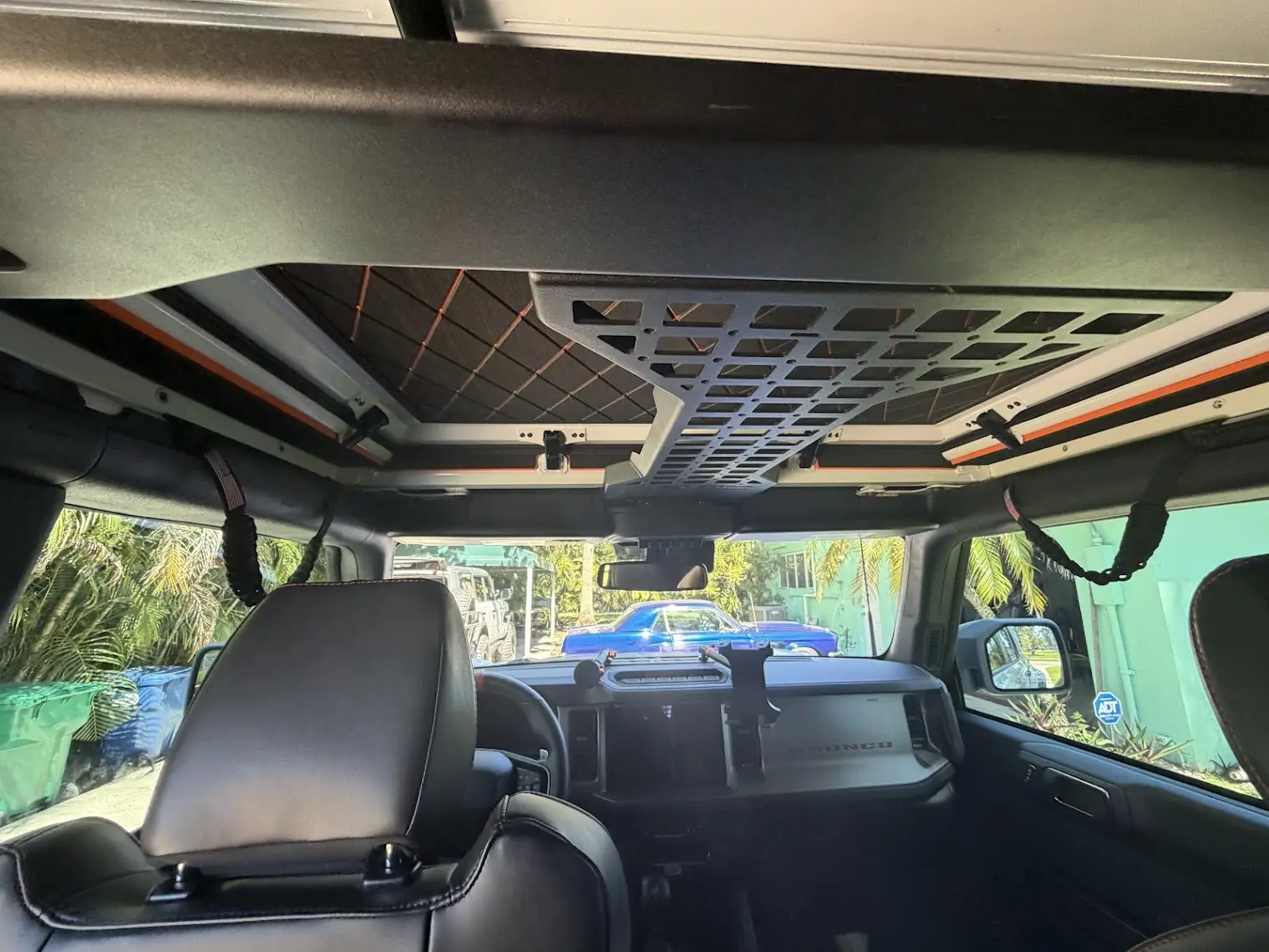 Ford Bronco Hardtop vs. Soft Top — What are you running this summer? ☀️🏜️ 1776952158141-4i