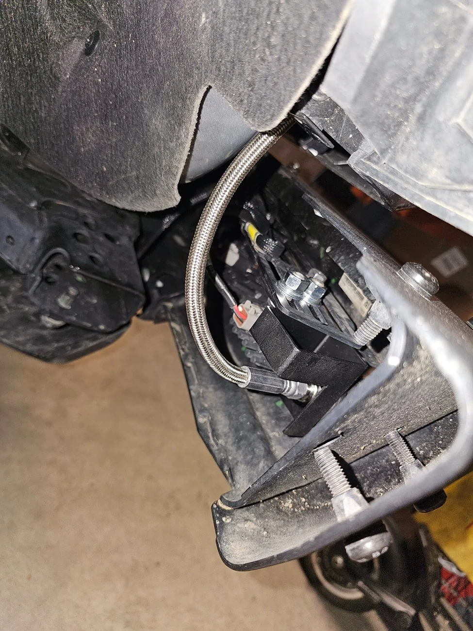Ford Bronco Installing ARB twin brushless compressor using SDHQ vertical mount on a Bronco 20260423_192111