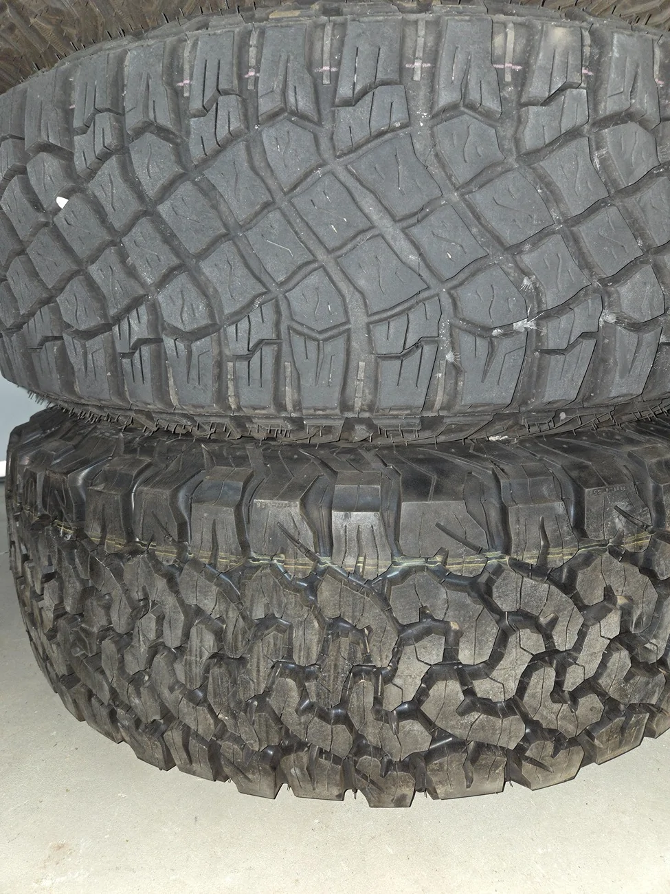 Ford Bronco BFG KO2 A/Ts versus GOODYEAR M/T TERRITORY 20260425_170202