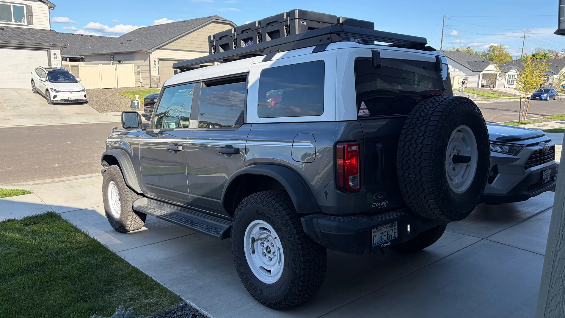 Ford Bronco What roof rack for painted top? IMG_1730