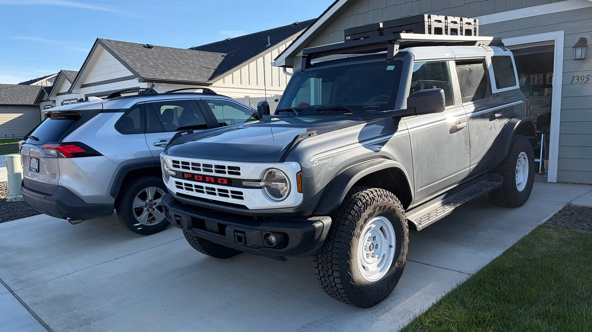 Ford Bronco What roof rack for painted top? IMG_1731