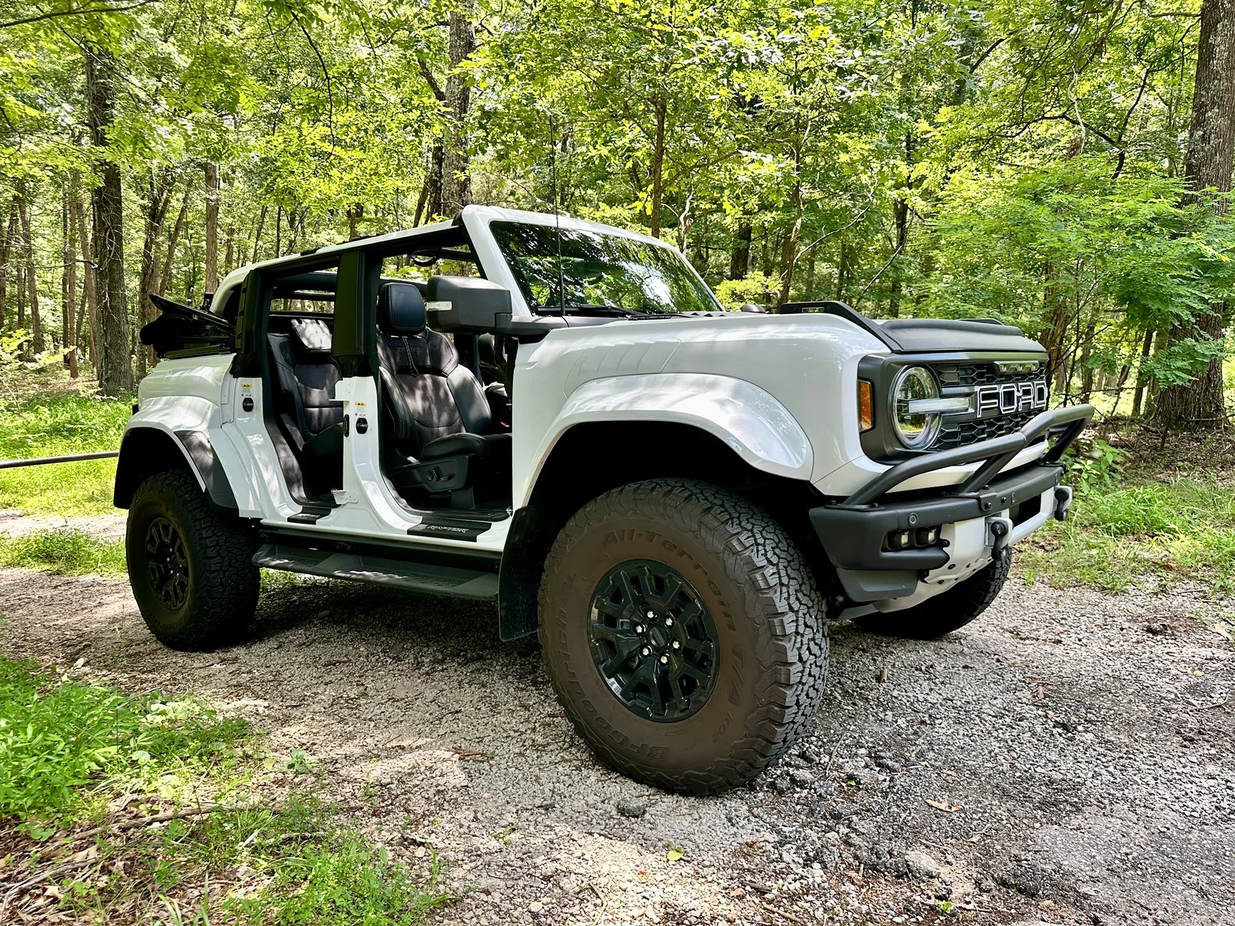 Ford Bronco Hardtop vs. Soft Top — What are you running this summer? ☀️🏜️ EC6ECBAE-8036-46F0-B4C6-5703BDECBD68_1_201_a