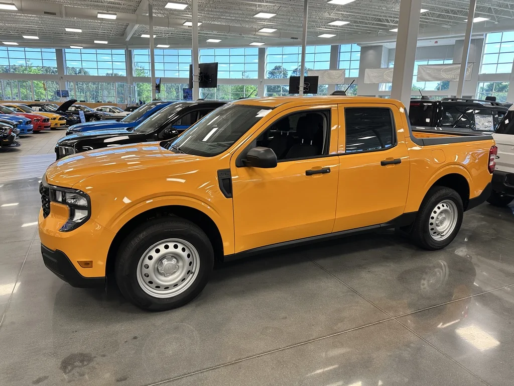 Ford Bronco Orange Fury Metallic? 51DBE864-BB81-40B6-BB92-B61A2E98331D_1_105_c
