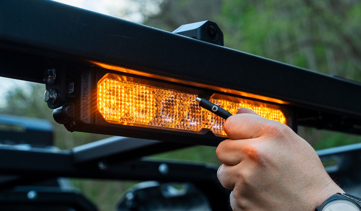 Ford Bronco NEW! Universal SS10 LED Chase Light | Diode Dynamics iyh983a