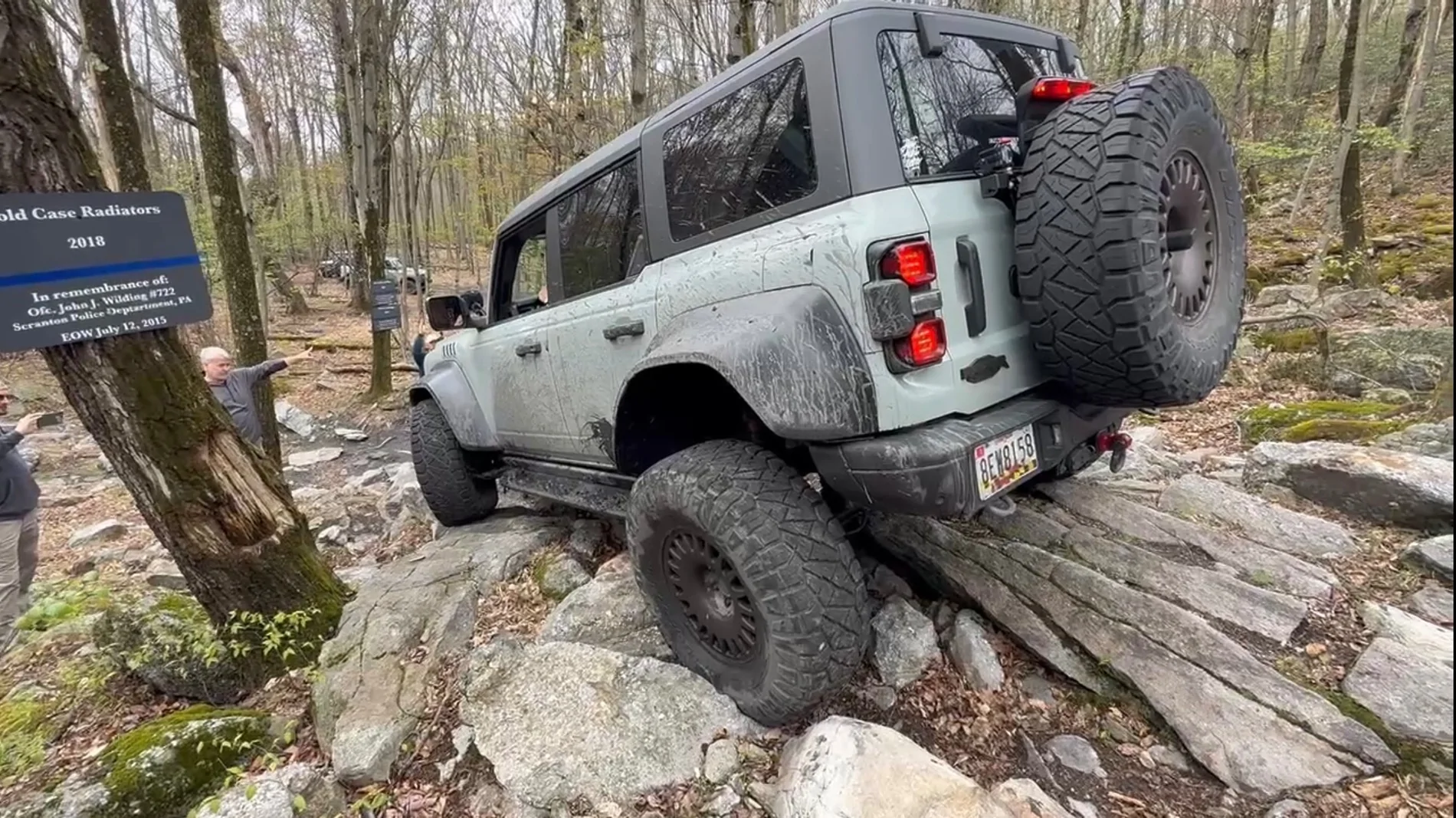 Ford Bronco What Did You Do To Your Bronco Raptor Today? 🔧 🧰 🪛 IMG_1384