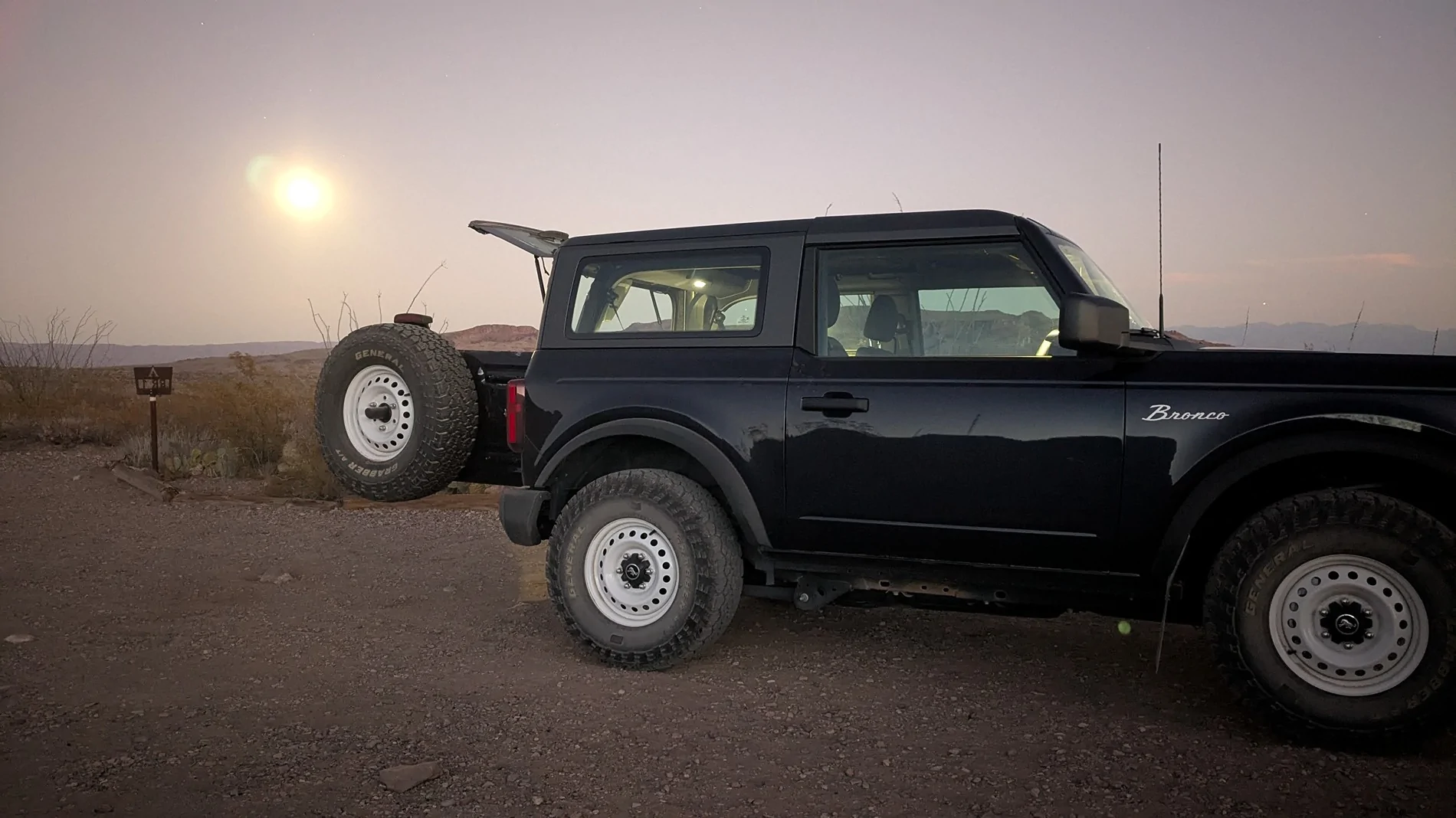 Ford Bronco The Official Bronco6G Photo Challenge Game 📸 🤳 PXL_20250114_005211604.NIGHT