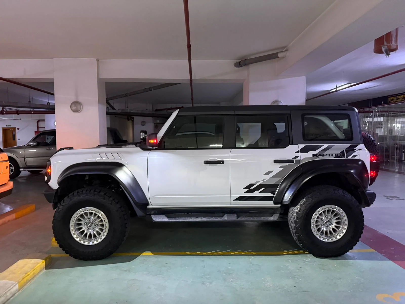 Ford Bronco Some insights - Got new wheels, dont like the color, what do you prefer? WhatsApp Image 2026-05-01 at 10.49.12 AM