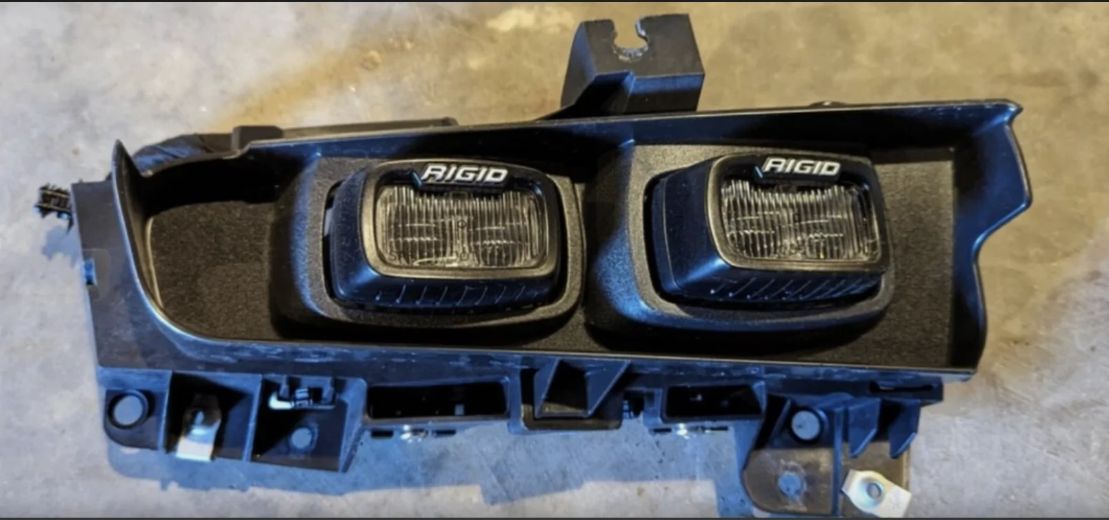 Ford Bronco Loose Rigid fog lights? Screenshot 2026-05-05 at 2.33.33 PM