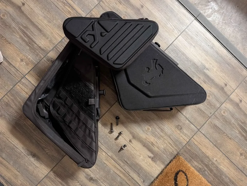 Ford Bronco FS: Roll bar storage bags (pair) - OEM accessory 686967426_10162312890386297_888136048777414557_n