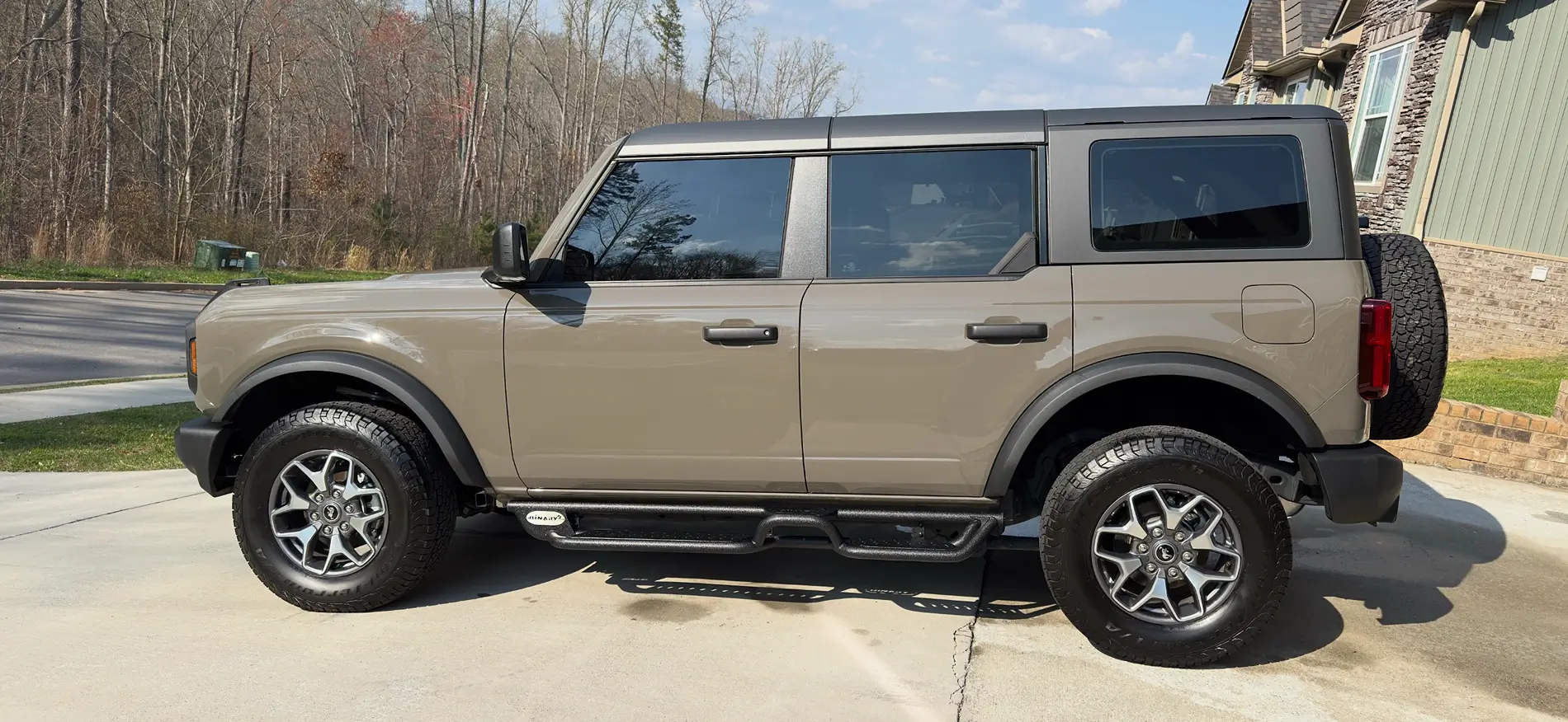 Ford Bronco Marsh Gray Colour Can people post pictures IMG_3053