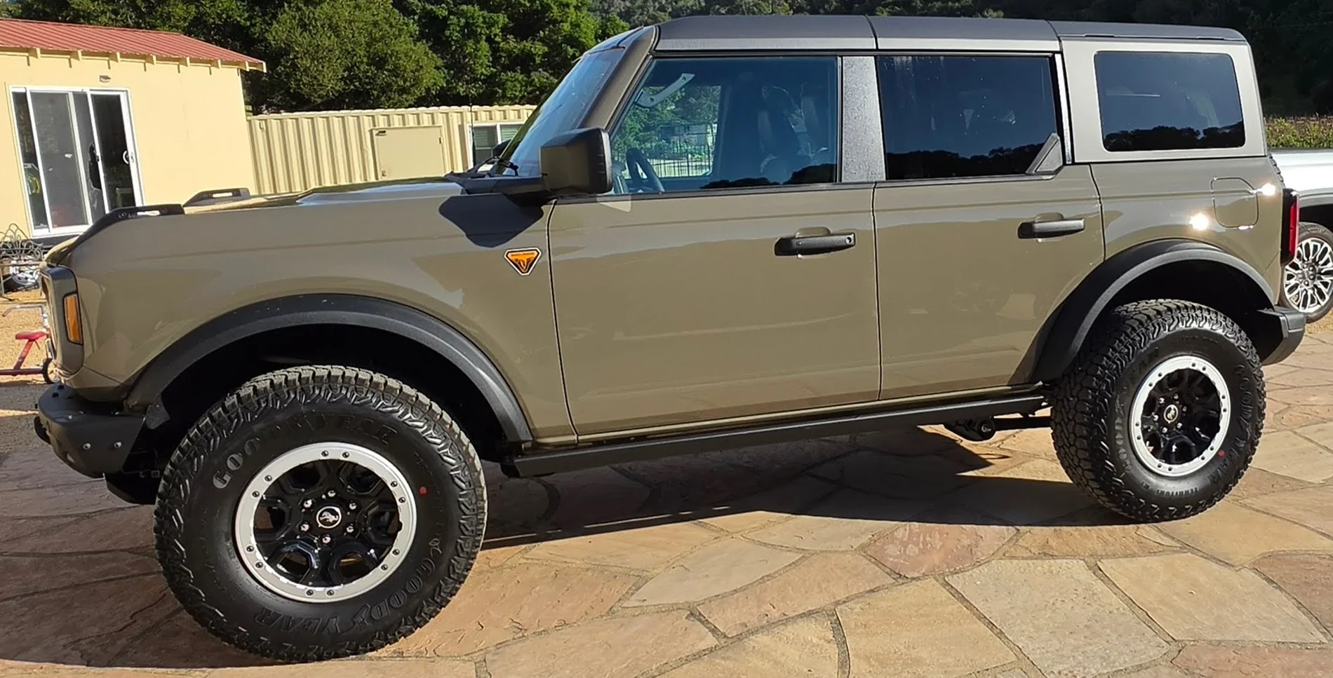 Ford Bronco Marsh Gray Colour Can people post pictures 20260321_172350 (2)